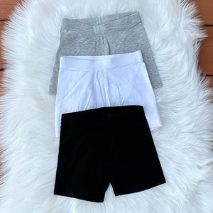 3 Girls Cart Wheel Shorts Size 4/5